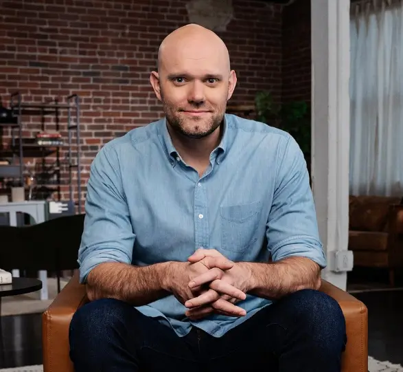 James Clear Biography
